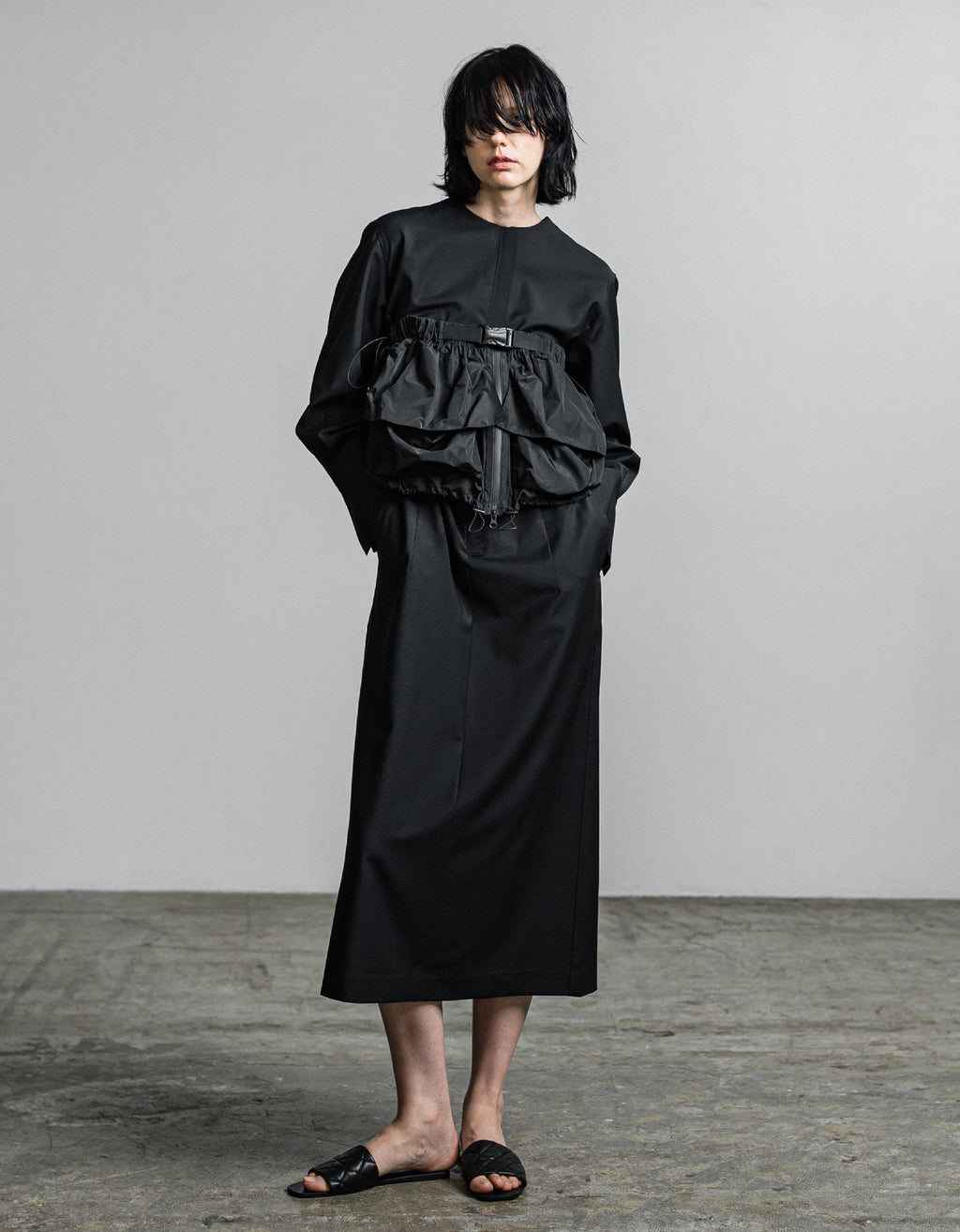 IH01-7P-19201 Front zip dress
