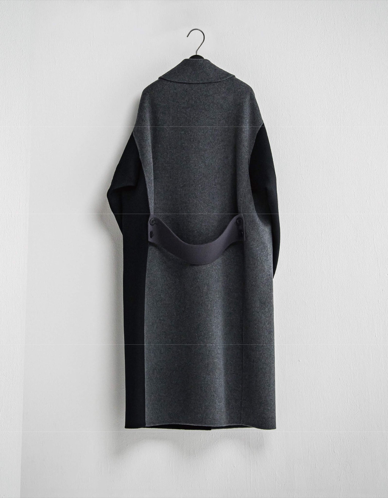 IH04-7A-82908 Super 100's maxi length rever coat