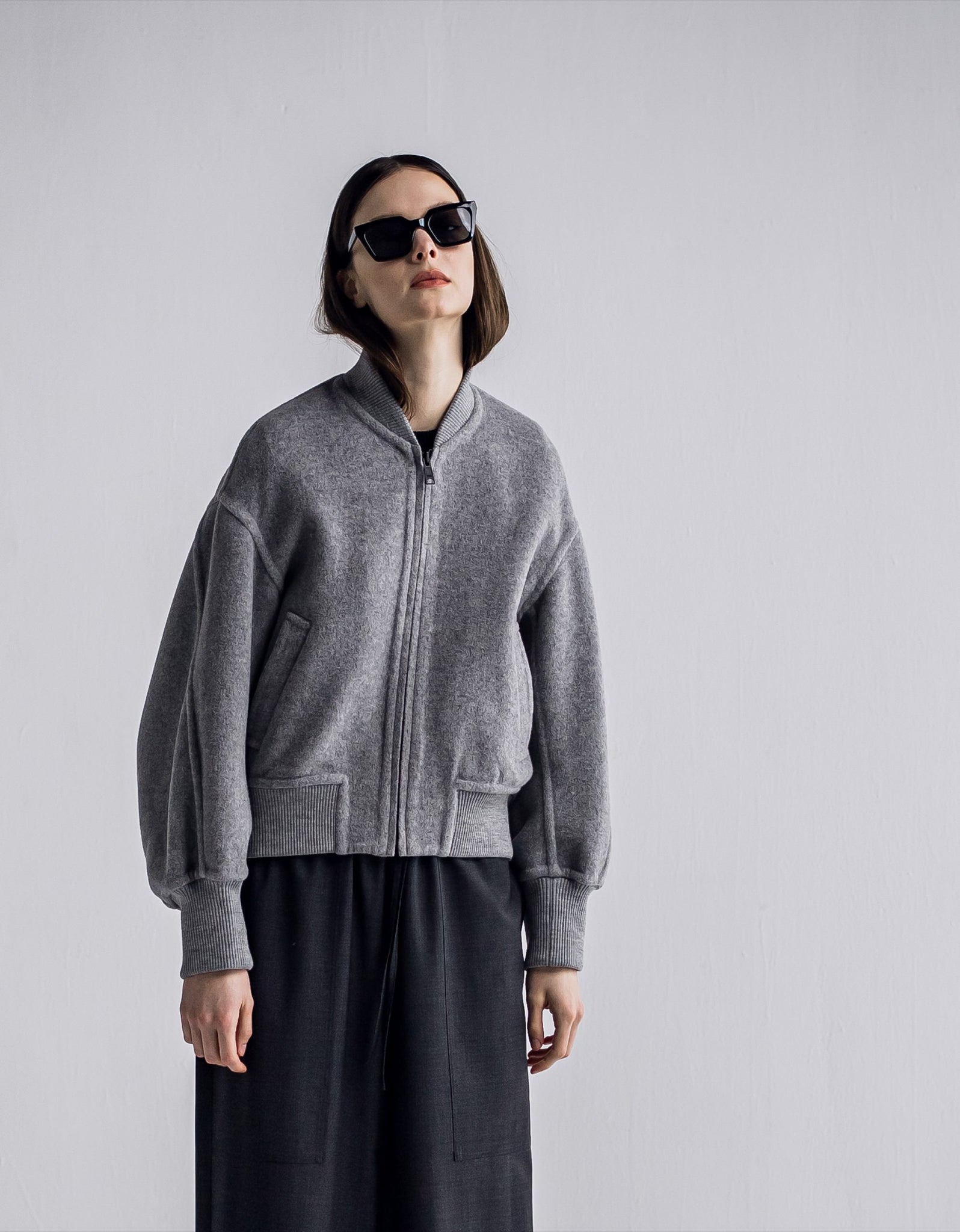 IH05-7A-55905 Super 100's River wool stadium blouson